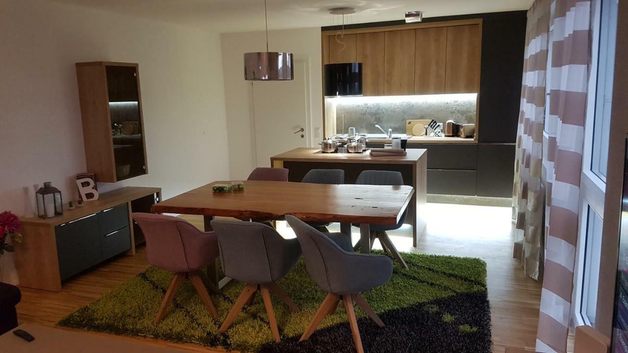 Luxury Belvedere View New Apartment Viena Exterior foto